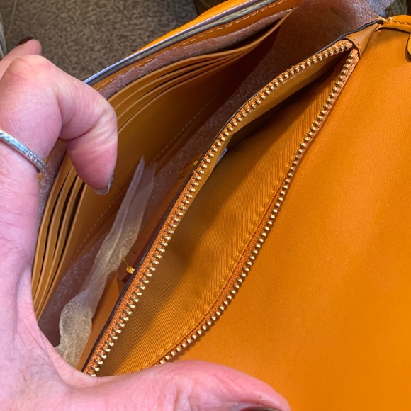 SOLD⛔️Authentic COACH 1941 Nappa leather quilted magnetic flap crossbody - Picture 4 of 15